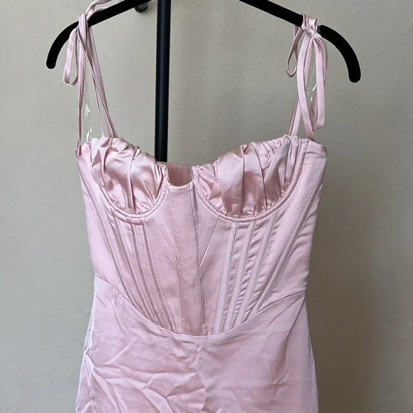 HOUSE OF CB 'Alma' Blush Pink Satin Corset Midi Dress NWOT size XS - Picture 4 of 9
